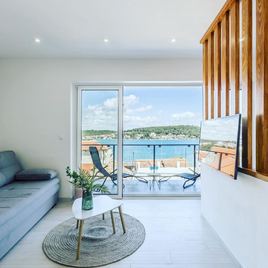 Luxury Apartments Skalinada Near Beaches, Tisno - Dalmatia エクステリア 写真