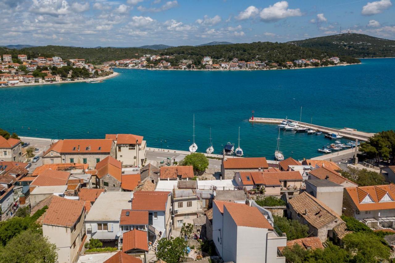 Luxury Apartments Skalinada Near Beaches, Tisno - Dalmatia エクステリア 写真