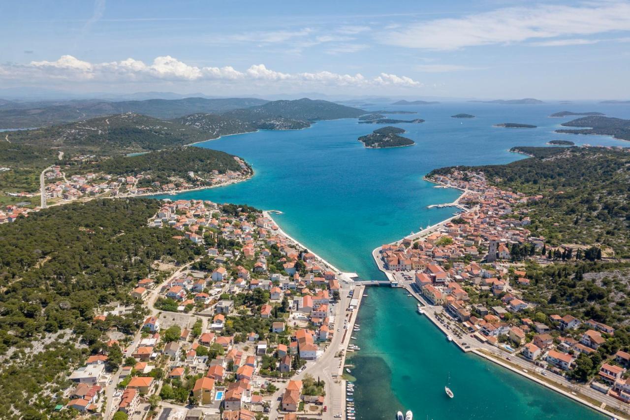 Luxury Apartments Skalinada Near Beaches, Tisno - Dalmatia エクステリア 写真