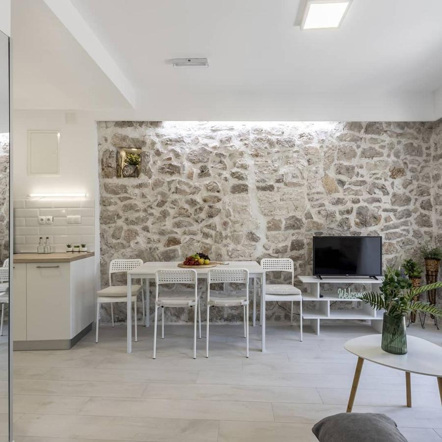 Luxury Apartments Skalinada Near Beaches, Tisno - Dalmatia エクステリア 写真