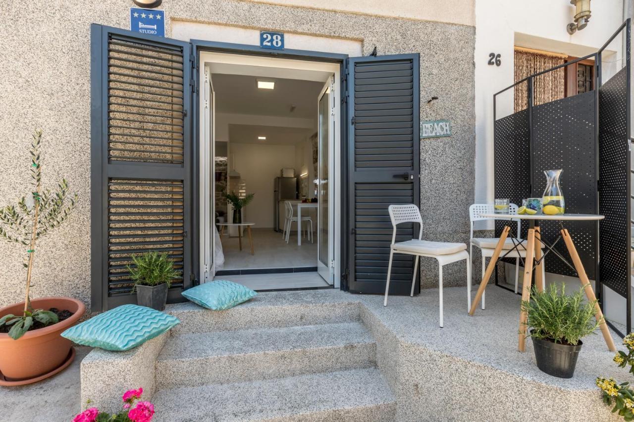 Luxury Apartments Skalinada Near Beaches, Tisno - Dalmatia エクステリア 写真