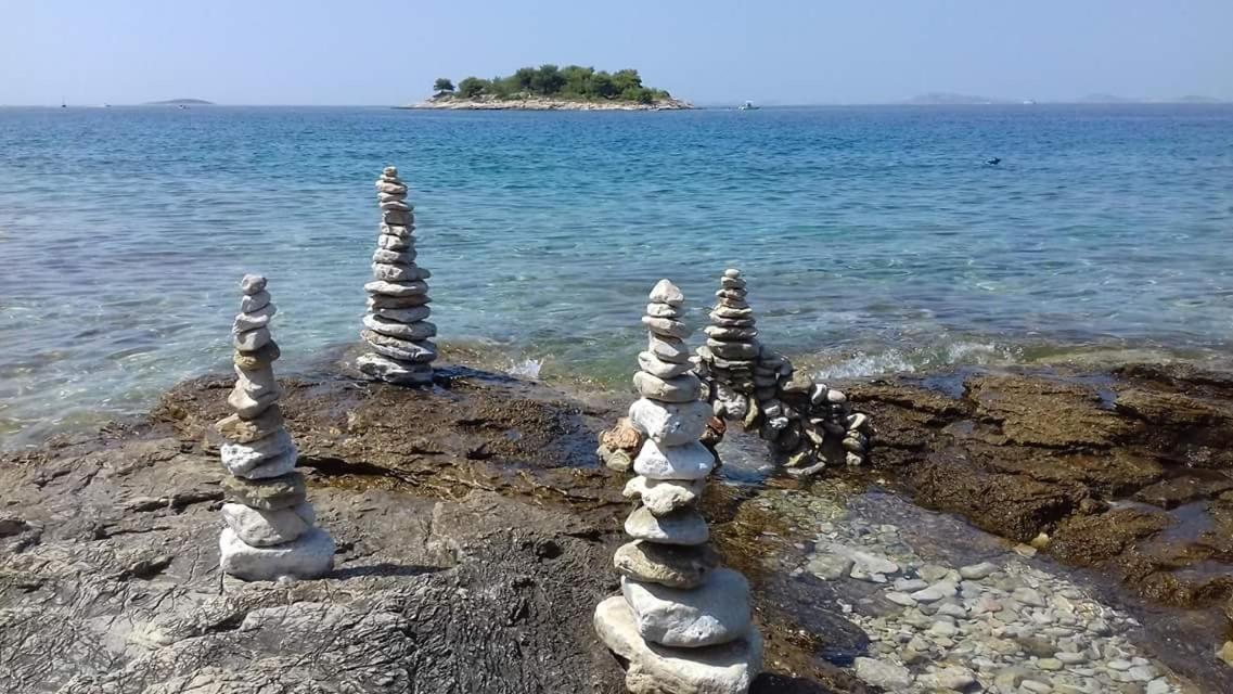 Luxury Apartments Skalinada Near Beaches, Tisno - Dalmatia エクステリア 写真