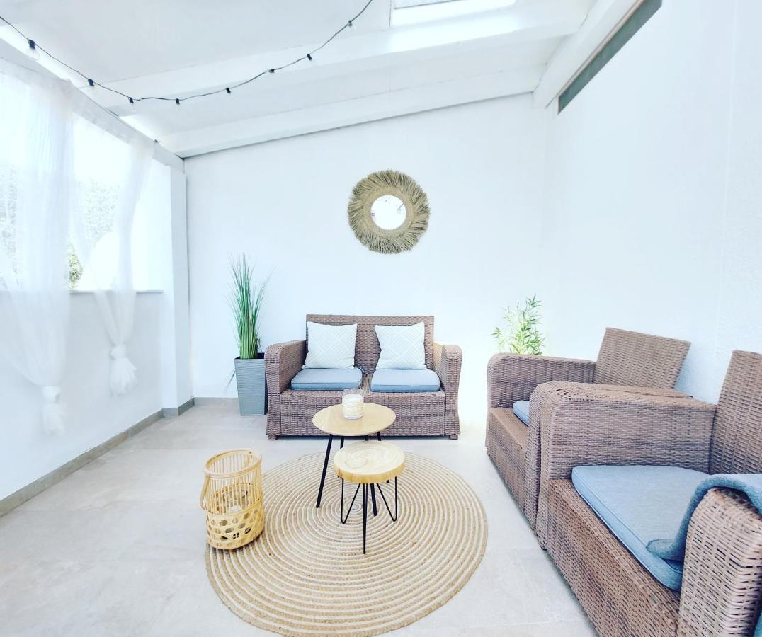 Luxury Apartments Skalinada Near Beaches, Tisno - Dalmatia エクステリア 写真