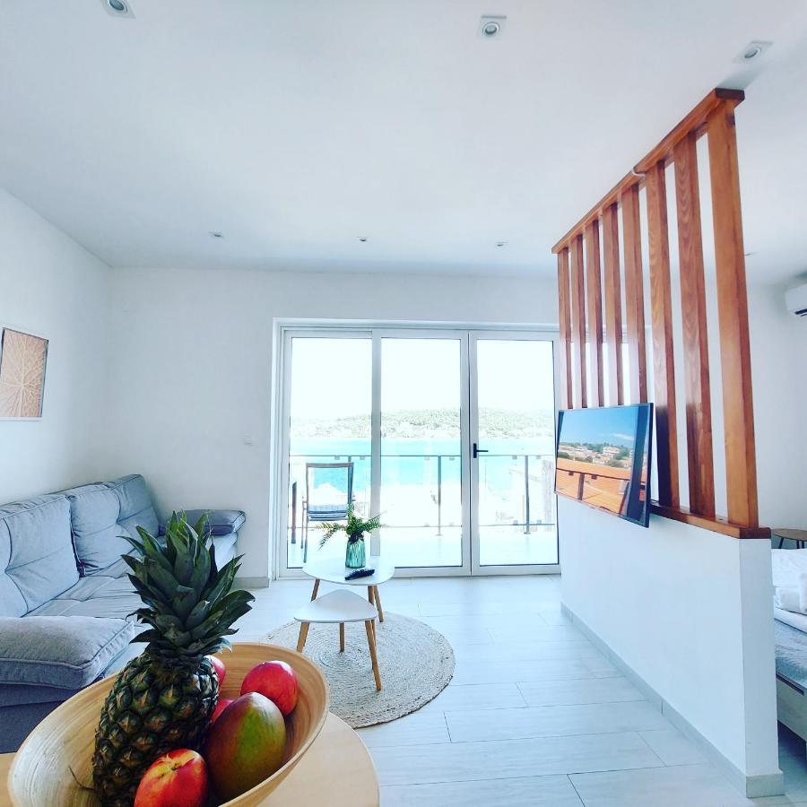 Luxury Apartments Skalinada Near Beaches, Tisno - Dalmatia エクステリア 写真