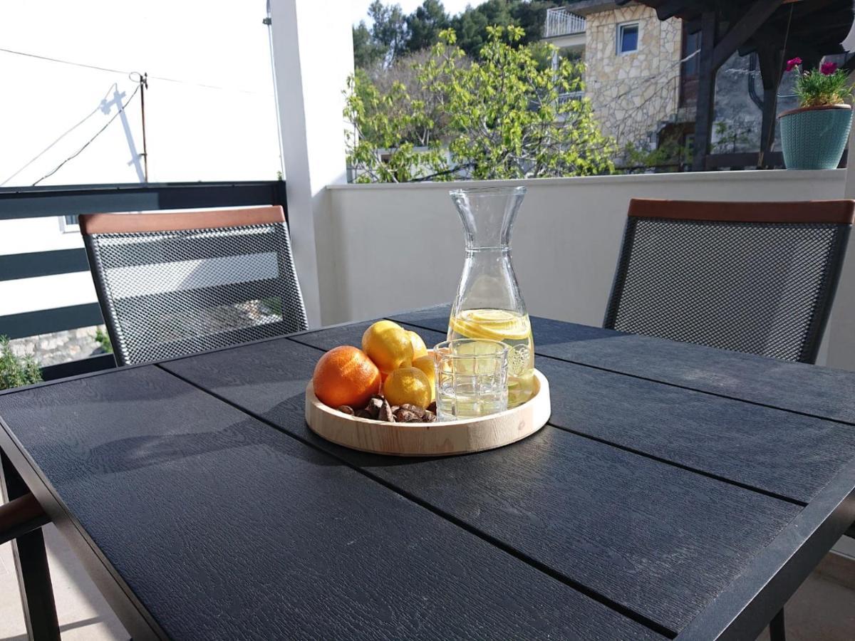 Luxury Apartments Skalinada Near Beaches, Tisno - Dalmatia エクステリア 写真